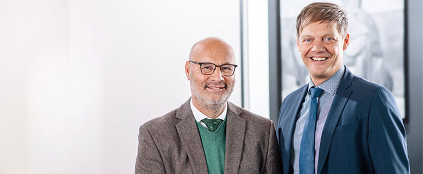 Ein Foto der Geschäftsführenden Dominique Mattheis und Dirk Demer von Meiser Strassenausstattung.